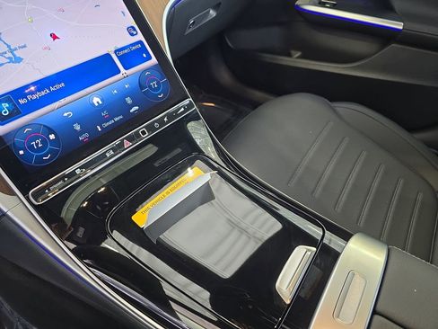 Certified 2025 Mercedes-Benz C 300 Sedan image 29