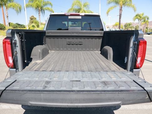 Used 2022 GMC Sierra 1500 SLT w/ SLT Premium Package AWD/4WD image 42