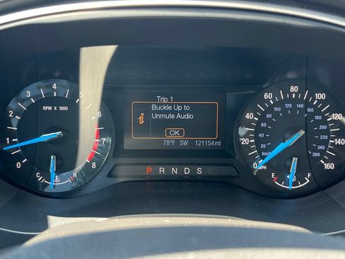Used 2016 Ford Fusion SE FWD image 15
