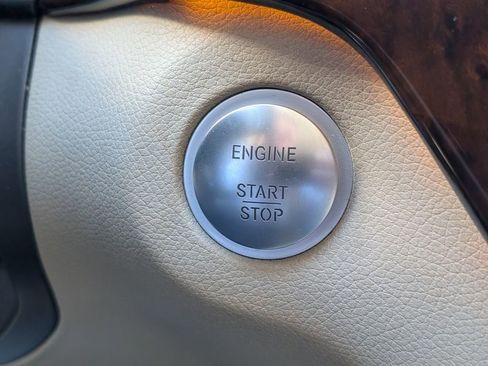 Used 2018 Mercedes-Benz GLS 450 4MATIC image 29