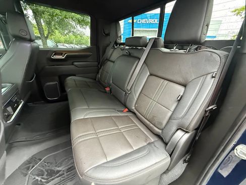 Used 2023 Chevrolet Silverado 1500 High Country w/ High Country Premium Package AWD/4WD image 25