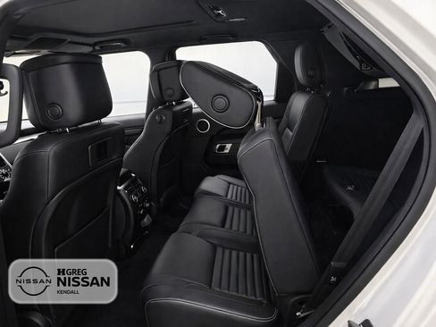 Used 2021 Land Rover Discovery S R-Dynamic AWD/4WD image 7