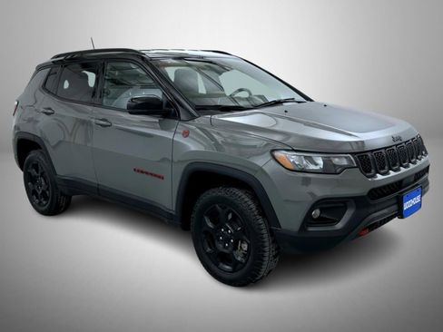 Certified 2024 Jeep Compass Trailhawk image 3