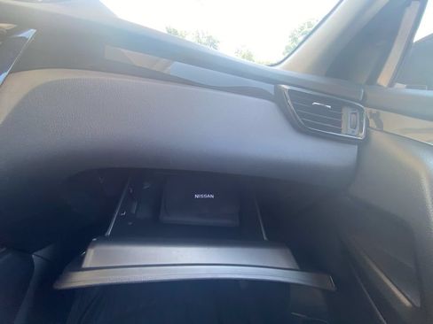 Used 2019 Nissan Rogue Sport SV w/ Technology Package AWD/4WD image 26