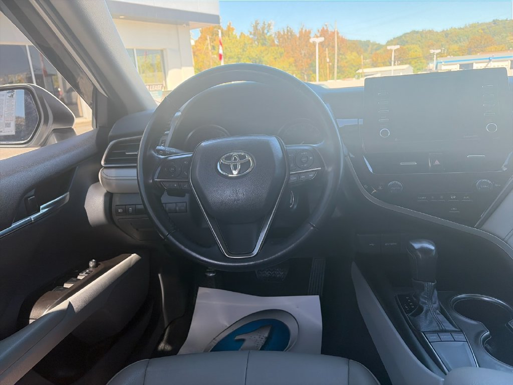 Used 2024 Toyota Camry SE FWD image 17