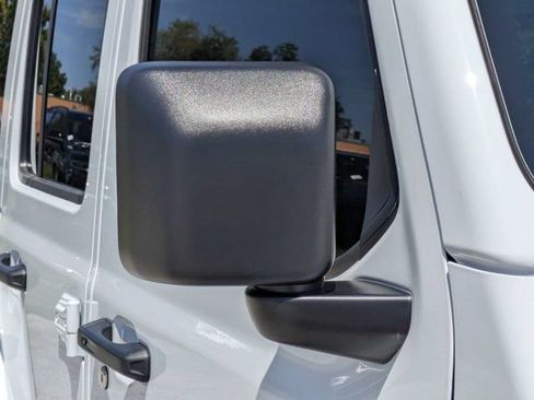 New 2026 Jeep Wrangler Unlimited Sahara AWD/4WD image 11