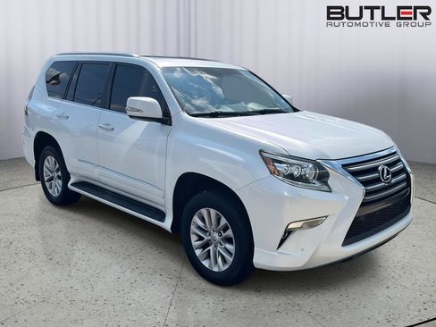 Used 2016 Lexus GX 460 w/ Premium Package AWD/4WD image 2