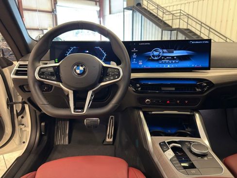 Used 2025 BMW 430i Coupe w/ M Sport Package image 34