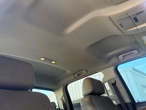 Used 2018 GMC Sierra 1500 SLT AWD/4WD image 18