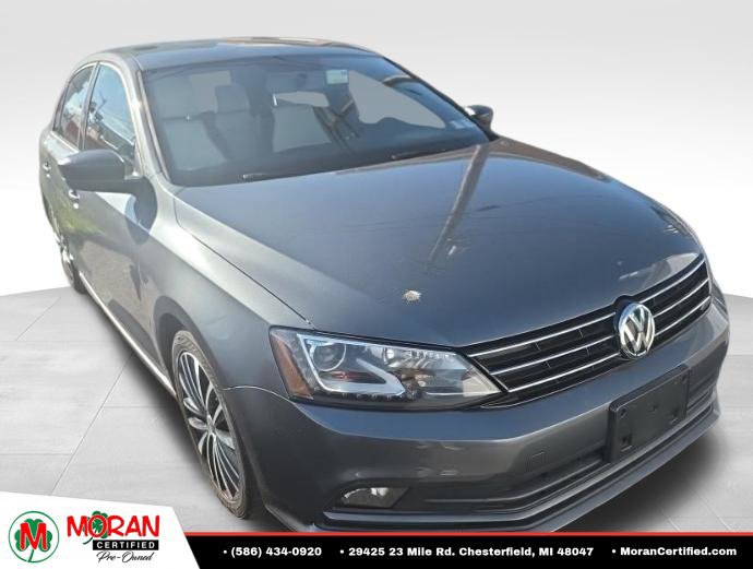 Used 2016 Volkswagen Jetta Sport w/ Lighting Package FWD image 3