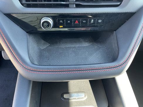 Used 2025 Ford Explorer ST-Line w/ ST-Line Street Pack image 20