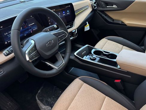 New 2026 Chevrolet Equinox ACTIV w/ Convenience Package III image 12