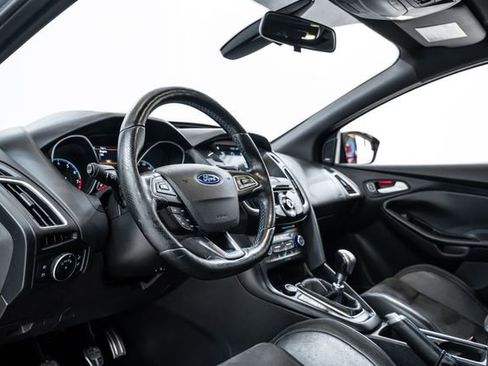 Used 2016 Ford Focus RS image 16