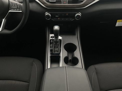 New 2026 Nissan Altima 2.5 SV FWD image 13