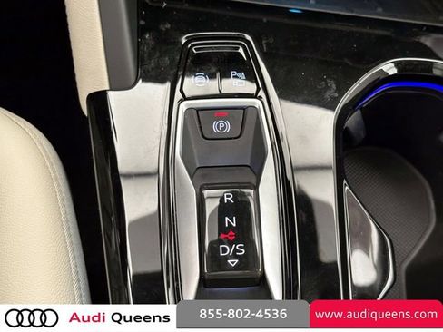 Used 2025 Audi Q5 Premium w/ Convenience Package AWD/4WD image 24