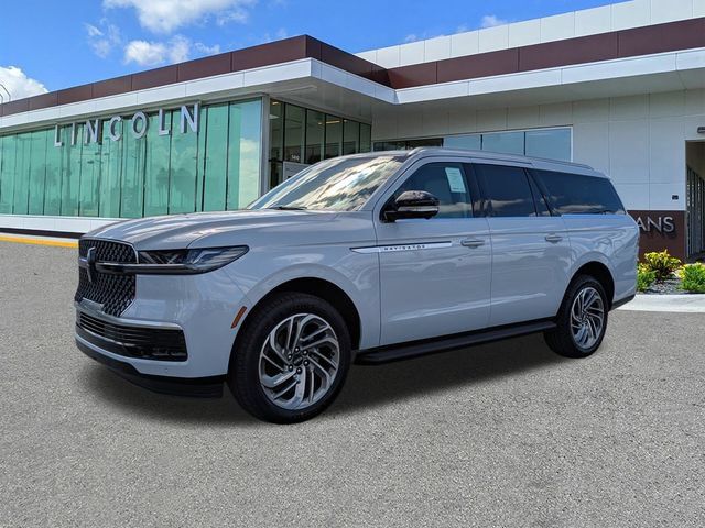 New 2026 Lincoln Navigator L Premier AWD/4WD image 8