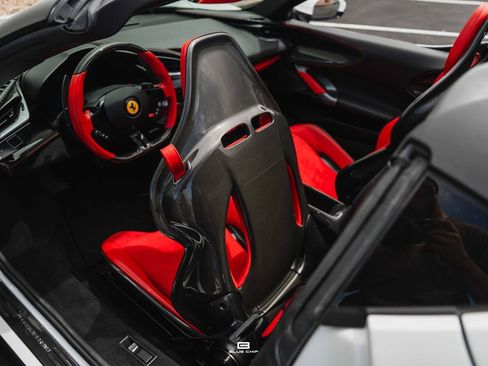 Used 2023 Ferrari SF90 Spider AWD/4WD image 33