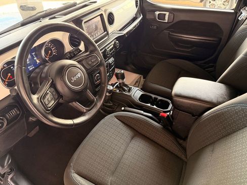 Used 2021 Jeep Wrangler Unlimited Sport AWD/4WD image 19