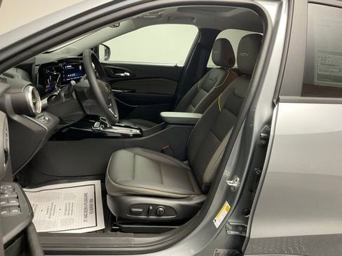 New 2026 Chevrolet Trax ACTIV w/ Sunroof Package FWD image 11