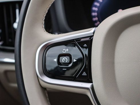 New 2026 Volvo V60 B5 Cross Country Plus w/ Climate Package AWD/4WD image 31