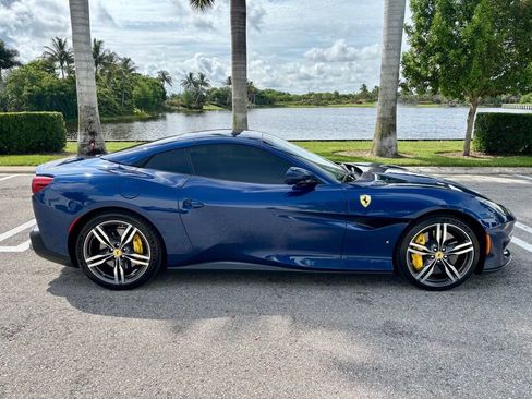 Used 2020 Ferrari Portofino RWD image 6