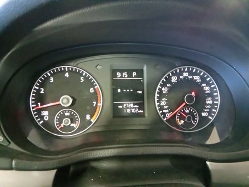 Used 2014 Volkswagen Passat 2.5 S FWD image 11