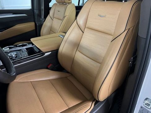 Certified 2025 Cadillac Escalade Premium Luxury w/ Touring Package image 16