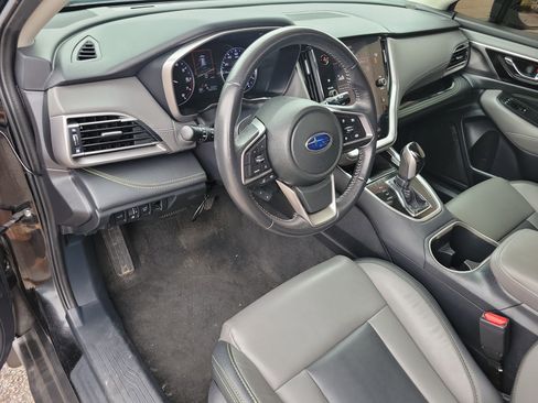 Used 2021 Subaru Outback Onyx Edition XT AWD/4WD image 3