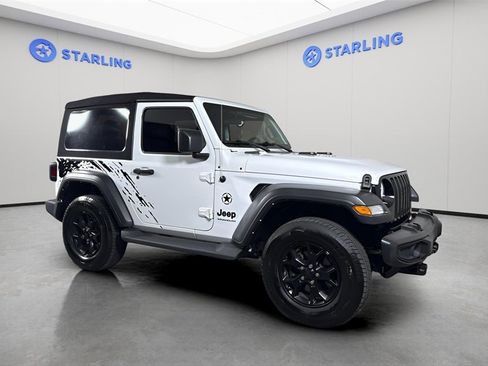 Used 2022 Jeep Wrangler Willys image 12