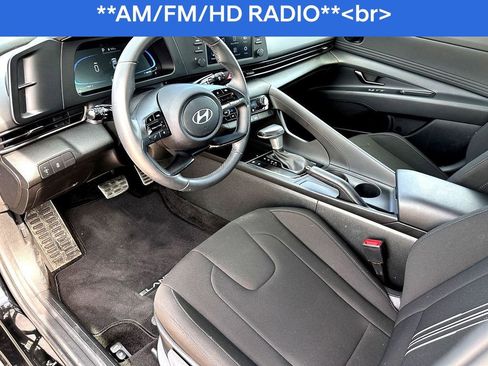 Used 2025 Hyundai Elantra Sport image 17