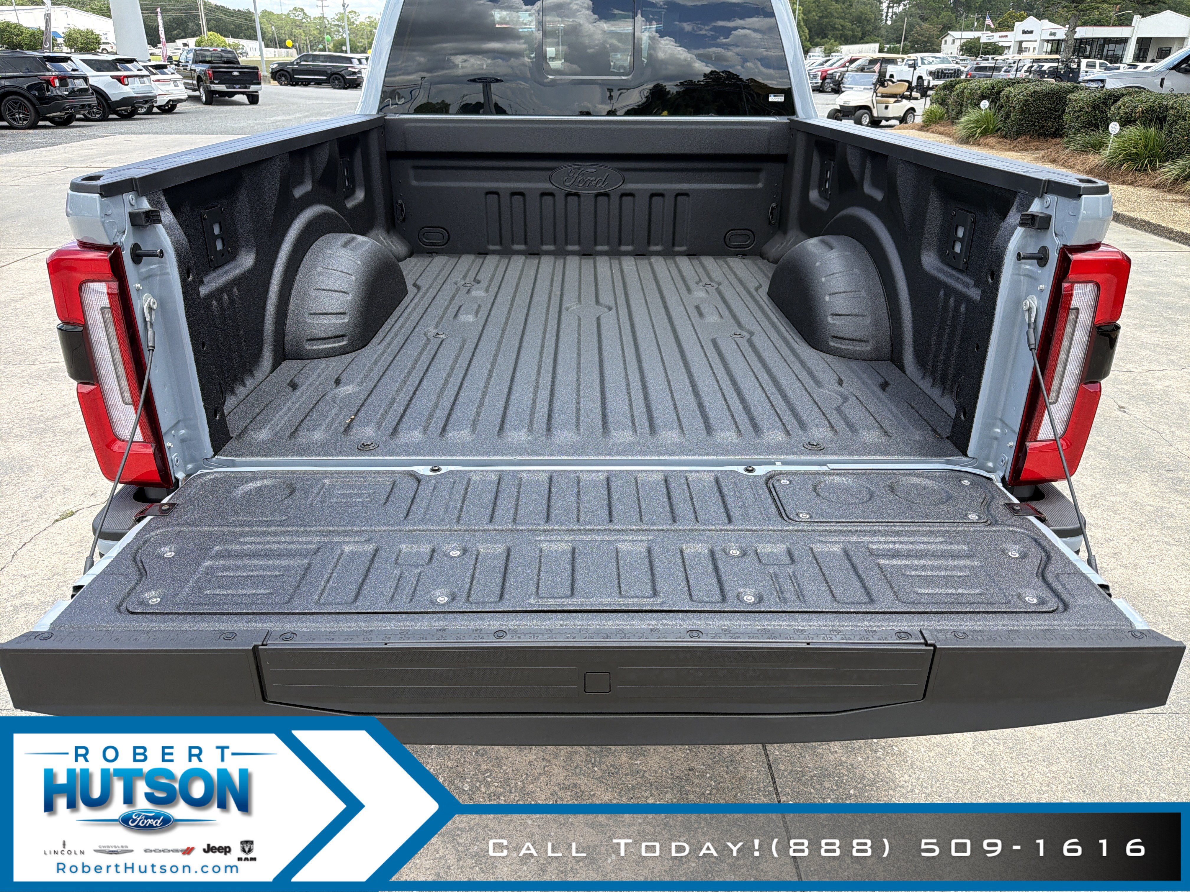 New 2026 Ford F250 Platinum AWD/4WD image 8