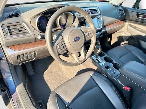 Used 2017 Subaru Outback 2.5i Limited image 10