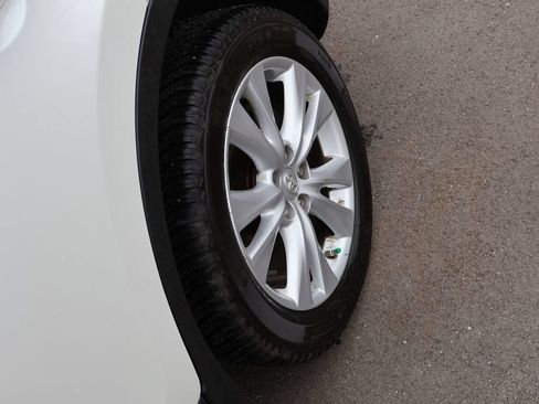 Used 2013 Toyota RAV4 Limited FWD image 34