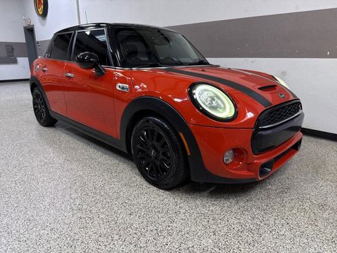 Used 2019 MINI Cooper S w/ Premium Package image 43