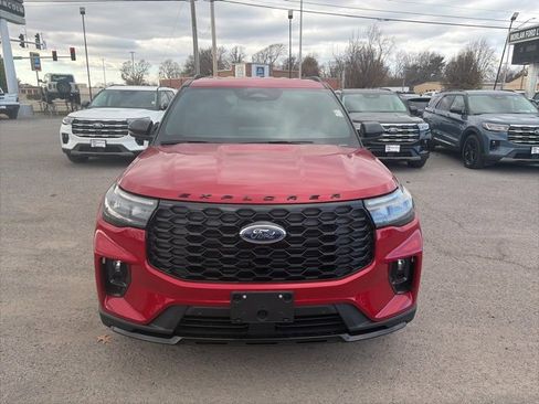 New 2026 Ford Explorer ST-Line image 9