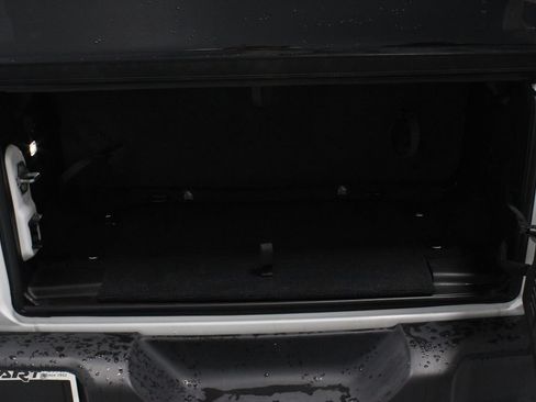 Used 2024 Jeep Wrangler Sport AWD/4WD image 18