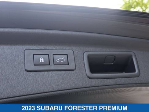 Certified 2023 Subaru Forester Premium AWD/4WD image 33