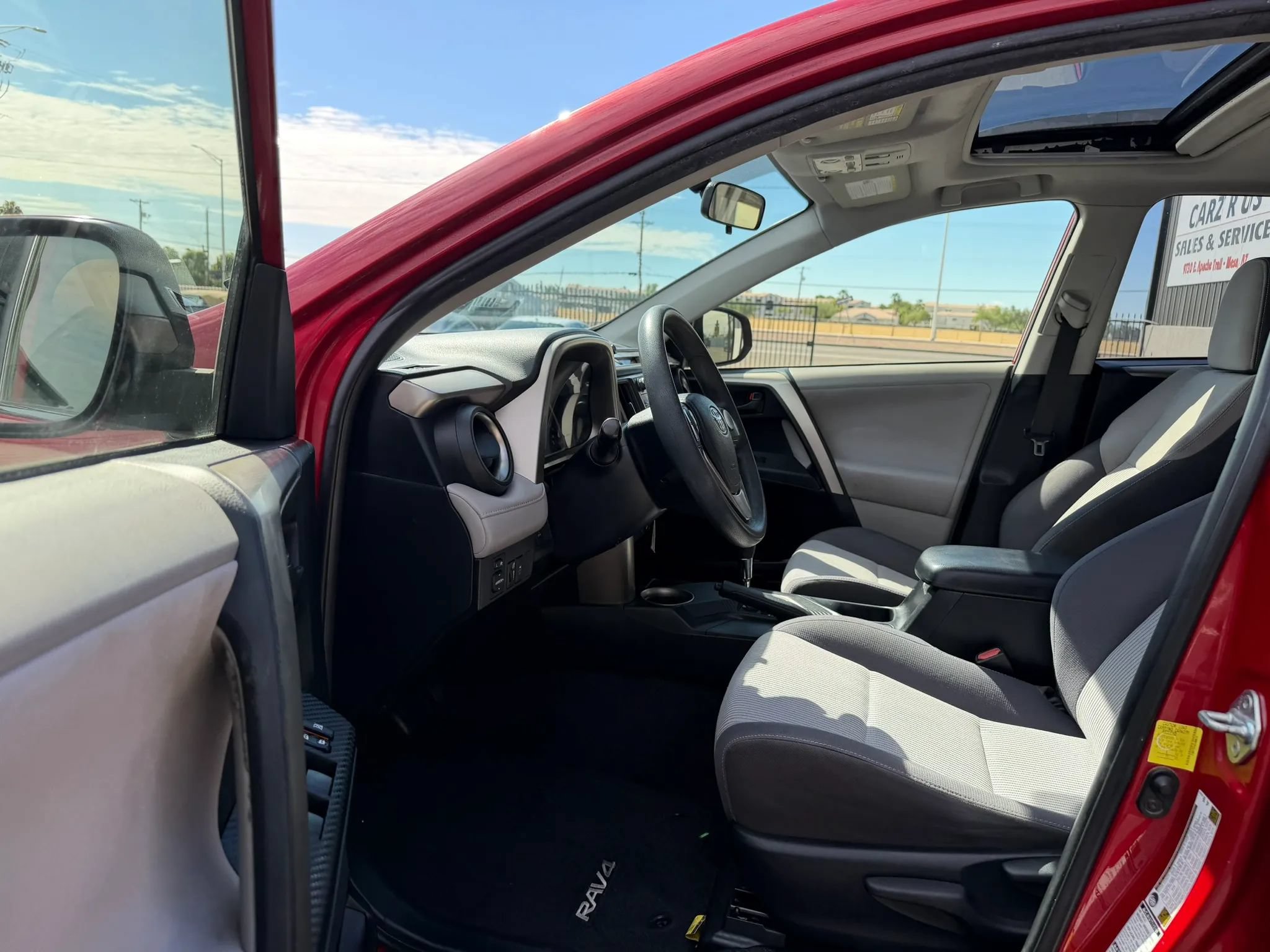 Used 2013 Toyota RAV4 XLE AWD/4WD image 18