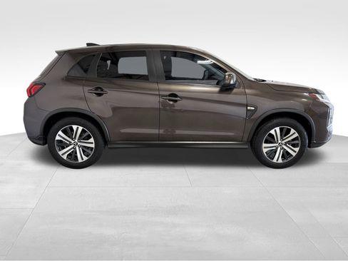 Used 2021 Mitsubishi Outlander Sport ES image 4