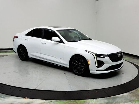 Used 2022 Cadillac CT4 V w/ Climate Package RWD image 3