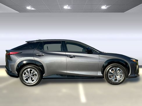 Used 2023 Lexus RZ 450e Premium image 8