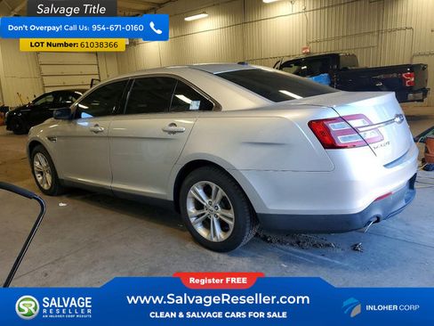 Used 2015 Ford Taurus SE FWD image 3