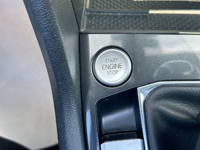 Used 2023 Volkswagen Tiguan SE R-Line AWD/4WD image 20