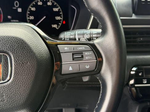 Used 2024 Honda Pilot Touring image 18
