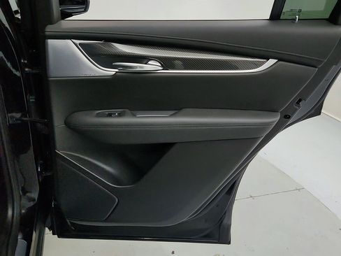 Certified 2024 Cadillac XT6 Sport w/ LPO, Floor Liner Package AWD/4WD image 20