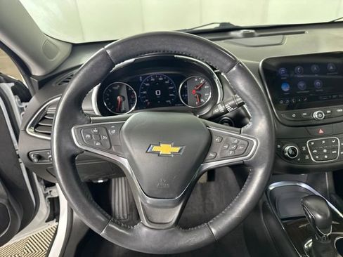 Used 2022 Chevrolet Malibu Premier image 14