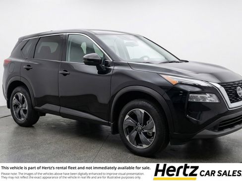 Used 2025 Nissan Rogue SV AWD/4WD image 1