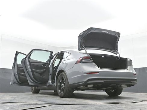 Used 2025 Honda Accord SE image 54