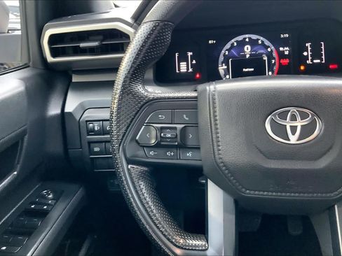 Used 2025 Toyota Tacoma SR RWD image 22
