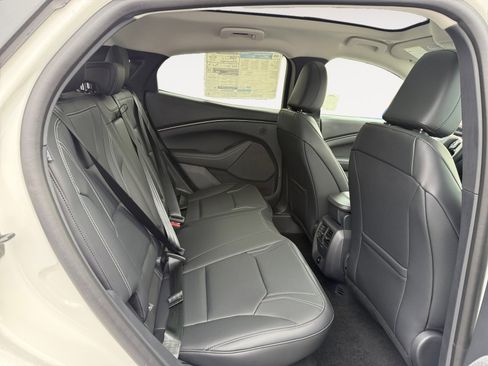 New 2025 Ford Mustang Mach-E Premium image 18